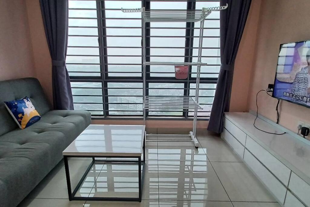 Homestay Arc Cozyhome Austin Hills 4-5Pax Τζόχορ Μπάχρου Εξωτερικό φωτογραφία